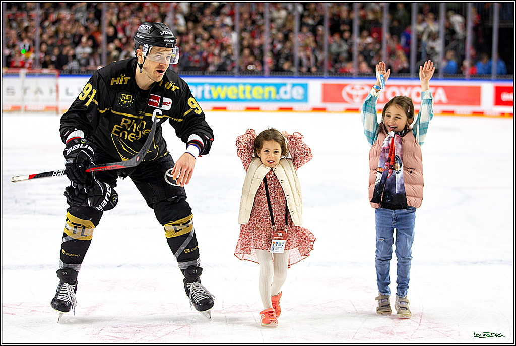 PENNY DEL; Koelner Haie-Bietigheim Steelers; Koeln, 05.03.2023